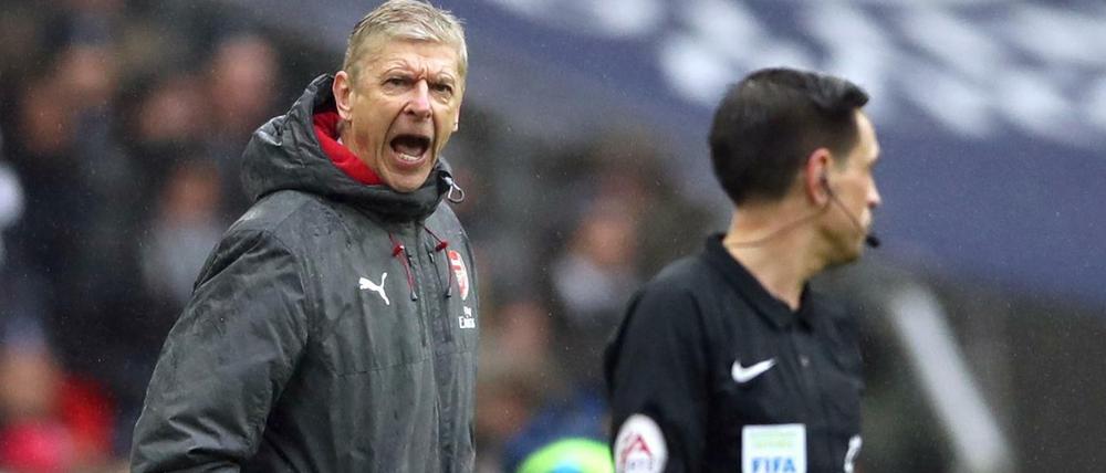 Unzufrieden. Arséne Wenger will die Abseitsregel reformieren.