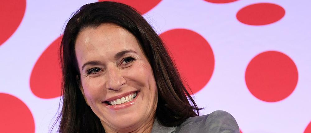 Unterstützt die Evangelische Journalistenschule: Anne Will.