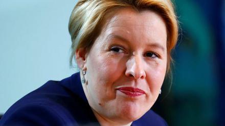 Bundesfamilienministerin Franziska Giffey (SPD) will in die Hauptstadtpolitik einsteigen - die Affäre ihres Mannes belastet dabei.
