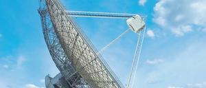 Allein im All? Riesige Anlagen wie das Parkes-Radioteleskop in Australien halten Ausschau nach Signalen Außerirdischer. Die seit vielen Jahren vergeblichen Spähens gesammelten Daten wurden jetzt veröffentlicht und stehen auch Bürgerforschern zur Verfügung.