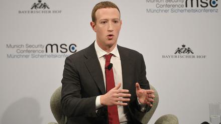 Mark Zuckerberg, Vorstandsvorsitzender von Facebook, spricht auf der Münchner Sicherheitskonferenz.