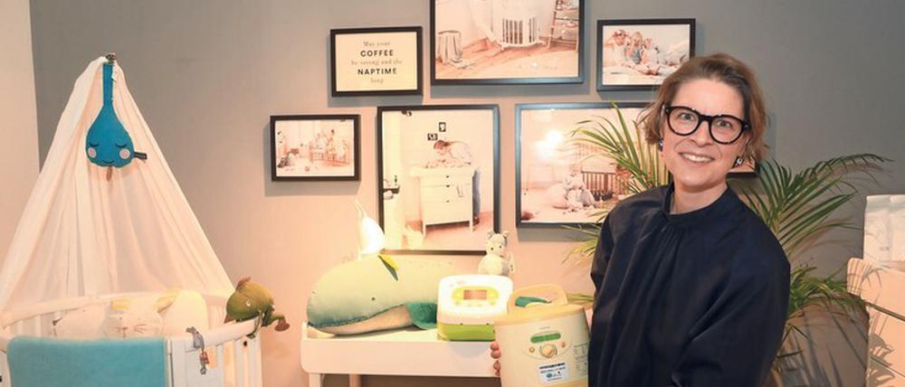 Anja Estrada Pox verleiht elektrischen Muttermilchpumpen und berät Mütter von Säuglingen als zertifizierte Still- und Laktationsberaterin.