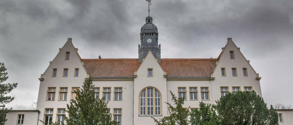 Außenansicht des Auguste Viktoria Krankenhaus Vivantes. Berlin Schöneberg, Rubensstraße.