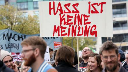 Im Freund-Feind-Schema ist kein Platz für Argumente.