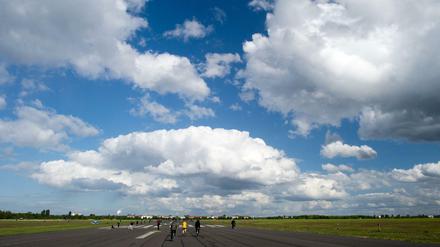 Viel Freifläche, wenig Bäume: das Tempelhofer Feld.