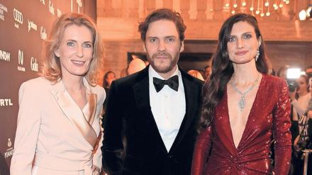 Maria Furtwängler (von links), Daniel Brühl und seine Frau Felicitas Rombold bei der Opening Night der Berlinale.