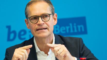 Berlins Regierender Bürgermeister Michael Müller (SPD) sieht den Berliner Mietendeckel als Vorbild für andere deutsche Städte. 