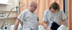 Ganz nah am Patienten arbeiten René Eulenburg und seine Kolleginnen am Virchow-Klinikum.