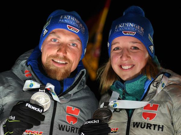 Zusammen klappt es: Franziska Preuß und Erik Lesser holten in der Single-Mixed-Staffel Silber.
