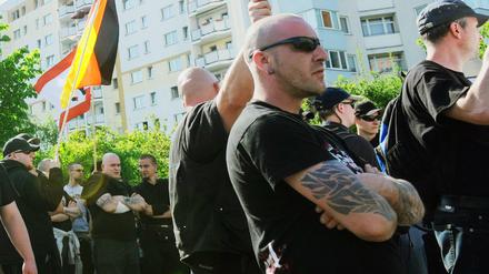 Anhänger der rechtsradikalen NPD demonstrieren 2012 in Berlin im Bezirk Hohenschönhausen. Rechter Terror ist heute oft subtiler.