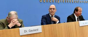 Der AfD-Ehrenvorsitzende Alexander Gauland und die beiden Hamburger AfD-Politiker Alexander Wolf und Dirk Nockemann.