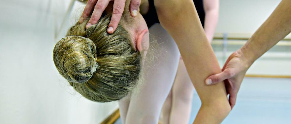 Rücksichtsloser Drill? Auch diesem Vorwurf gegen die Staatliche Ballettschule und Schule für Artistik ging die Kommission nach.