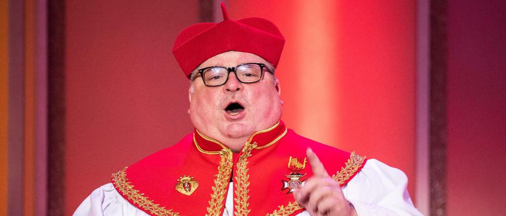 "Obermessdiener" Andreas Schmitt liest der AfD in "Mainz bleibt Mainz, wie es singt und lacht" die Leviten.