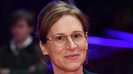 Kelly Reichardt auf dem roten Teppich für ihre Berlinale-Premiere mit "First Cow". 