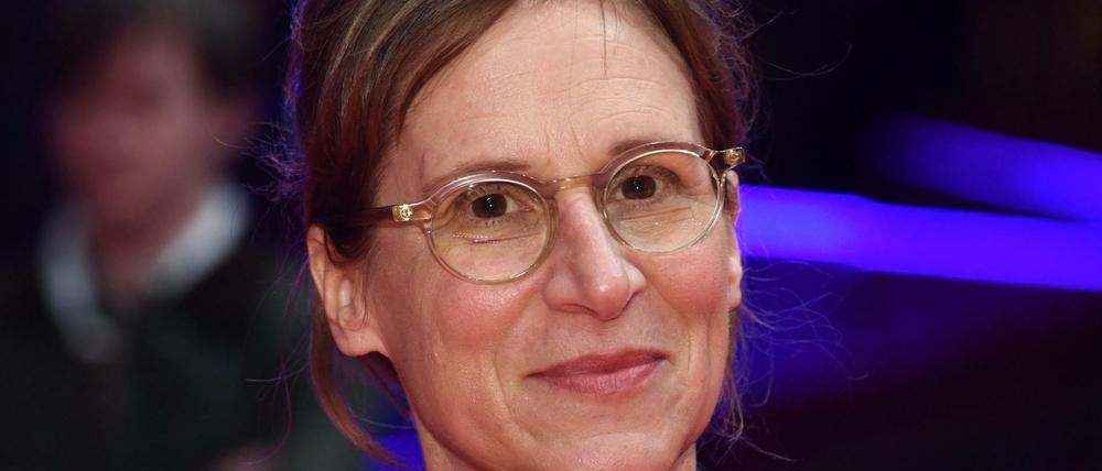 Kelly Reichardt auf dem roten Teppich für ihre Berlinale-Premiere mit "First Cow".
