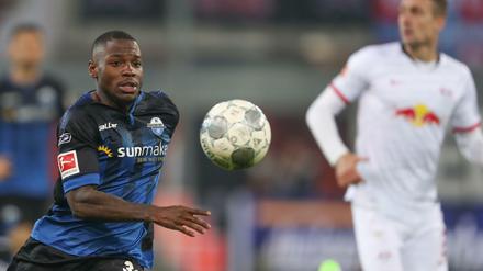 Am Ball: Streli Mamba spielt für den SC Paderborn.