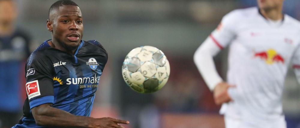 Am Ball: Streli Mamba spielt für den SC Paderborn.