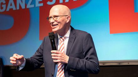 Jubel auf der Wahlparty der SPD in der Markthalle: Wiedergewählter Erster Bürgermeister von Hamburg Peter Tschentscher. 