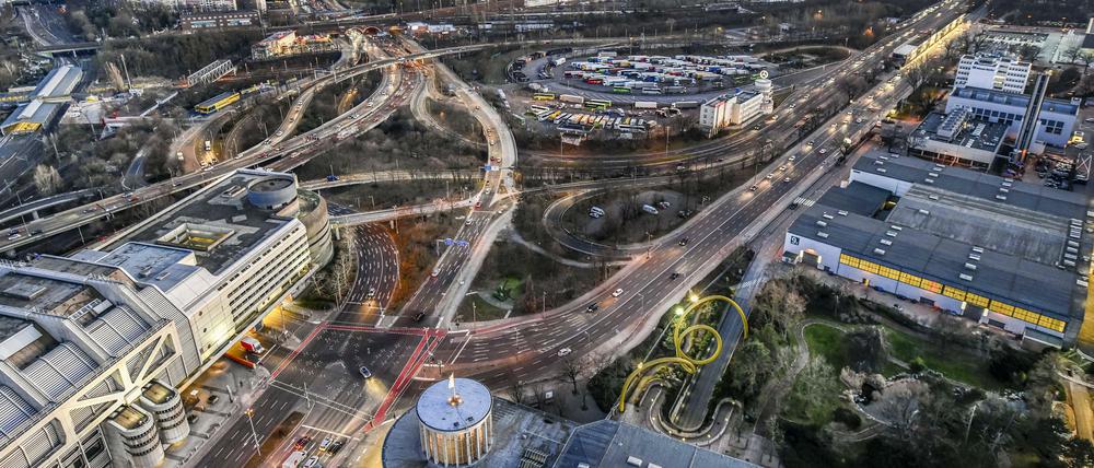Das Autobahndreieck Funkturm.