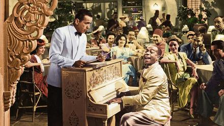 In „Casablanca“ findet sich das vielleicht berühmteste falsch übersetzte Filmzitat: „Ich schau dir in die Augen, Kleines.“