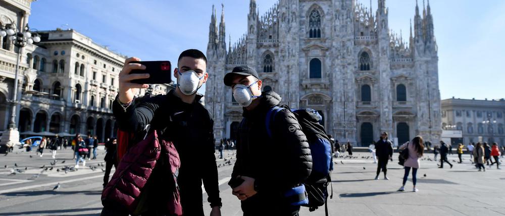 Mailand mit Mundschutz: Der Norden Italiens ist vom Virus am stärksten betroffen.