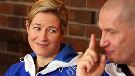 Aufgesetzt? Claudia Pechstein und ihr Lebensgefährte Matthias Große stehen weiter in der Kritik.