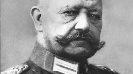 Die Aufnahme zeigt den Generalfeldmarschall und Reichspräsidenten Paul von Hindenburg.