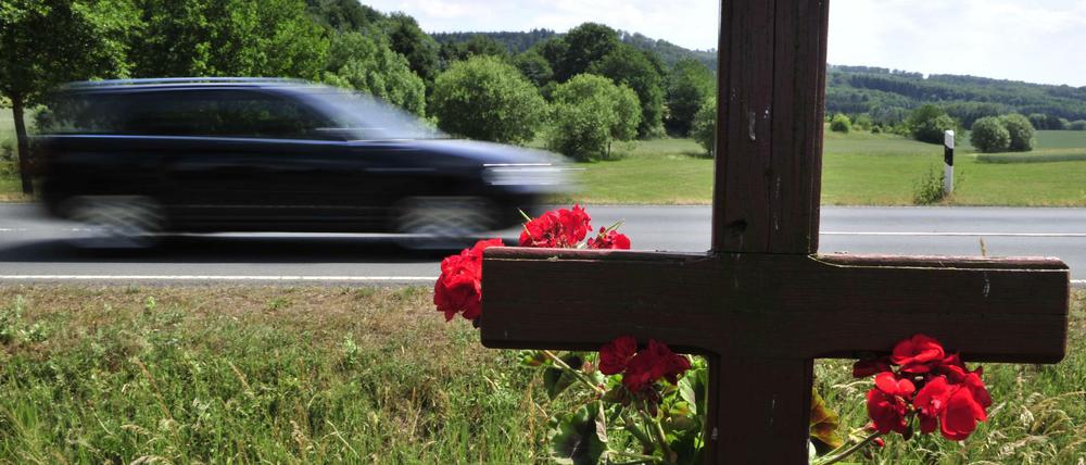 Die Zahl der Verkehrstoten in Deutschland ist 2019 auf ein historisches Tief gesunken. (Archivbild)