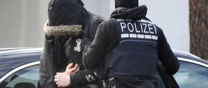 Festgenommene wurden zu Haftrichtern des Bundesgerichtshofs gebracht.
