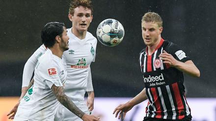 Kein Duell am Sonntag. Werder Bremen und Eintracht Frankfurt treffen erst am Mittwoch aufeinander.