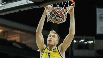 Rein damit. Niels Giffey besiegte mit Alba den langjährigen Rivalen aus Bamberg. 