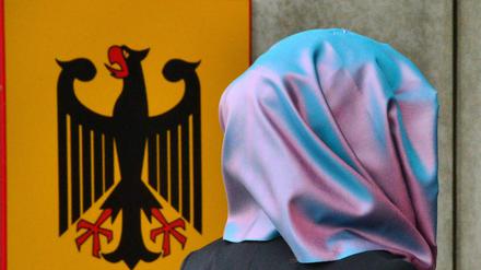 Hat das islamische Kopftuch einen Platz im Staat? Viele meinen nein.