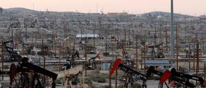Eine Fracking-Anlage in Kalifornien. Viele Regionen profitieren wirtschaftlich von der Technologie.