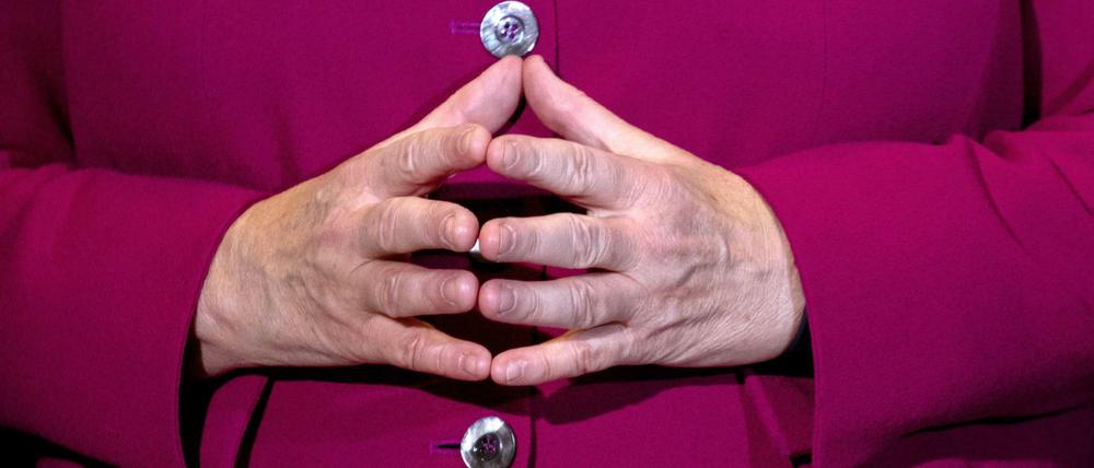 Die Raute: Kennzeichen von Bundeskanzlerin Angela Merkel (CDU) 
