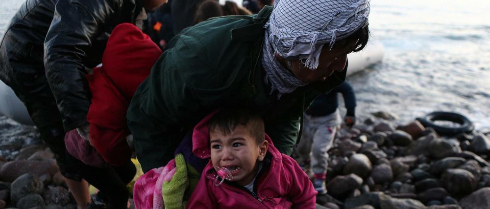  Flüchtlinge nach ihrer Ankunft auf der griechischen Insel Lesbos. 