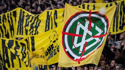 Der DFB ist das Feindbild für viele organisierte Fans - inzwischen sogar noch mehr als das schon zuletzt der Fall war.