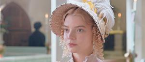 Bachelorette: Emma Woodhouse (Anya Taylor-Joy) stiftet gerne Ehen.