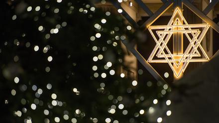 Nikolaus und Chanukka zusammen feiern: Die Freie Schule Anne-Sophie in Zehlendorf macht es vor.