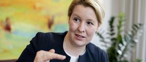 Ein kleines bisschen besser. Giffeys angekündigtes Engagement für den SPD-Landesverband zeigt in der Umfrage kaum Wirkung. 