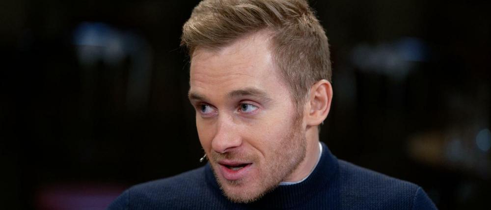 Der Schauspieler Samuel Koch in einer TV-Sendung (Archivbild von 2019)