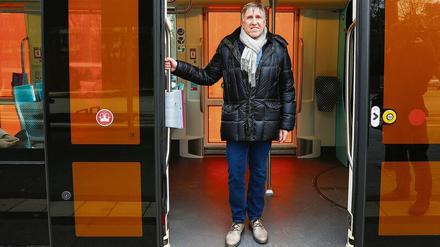 François Bausch in der Tram, die seine Wohnung mit dem Ministerium verbindet. is Bausch in der Tram, die seine Wohnung mit dem Ministerium verbindet. 