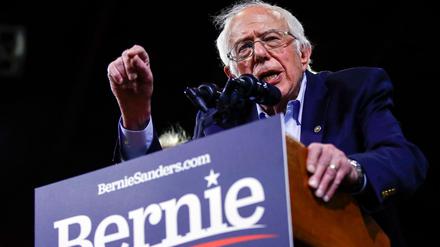 Bernie Sanders, demokratischer Bewerber um die Präsidentschaftskandidatur, spricht bei einer Veranstaltung am "Super Tuesday".