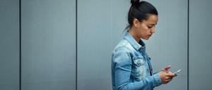 Berlins Staatssekretärin Sawsan Chebli wird immer wieder beleidigt und bedroht.