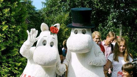 Mumins-Feierlichkeiten irgendwo in Finnland.  