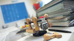 Kann unbearbeitet weggelegt werden: Ob Ausländer hier mit gefälschtem Pass ins System kommen, interessierte die Polizei nicht.  