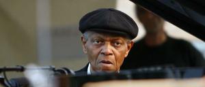 Der US-Pianist McCoy Tyner auf dem Jazz Festival in Nizza im Jahr 2009.