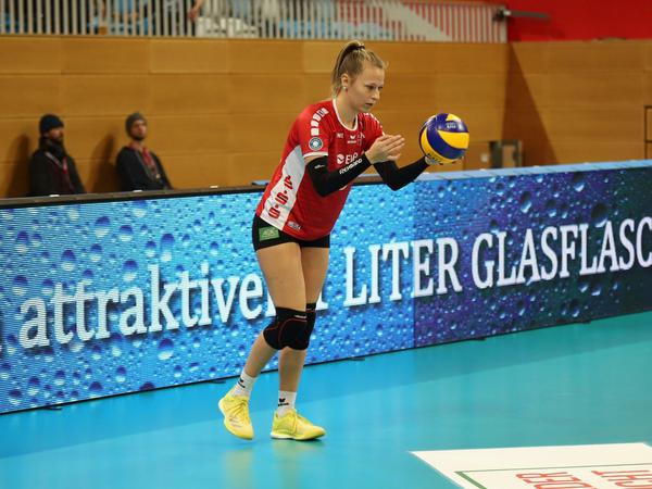 Sie hat es in der Hand: Antonia Stautz ist die Kapitänin des SC Potsdam.