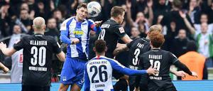 Immerhin. Hier trifft Niklas Stark per Kopf zum 1:2.