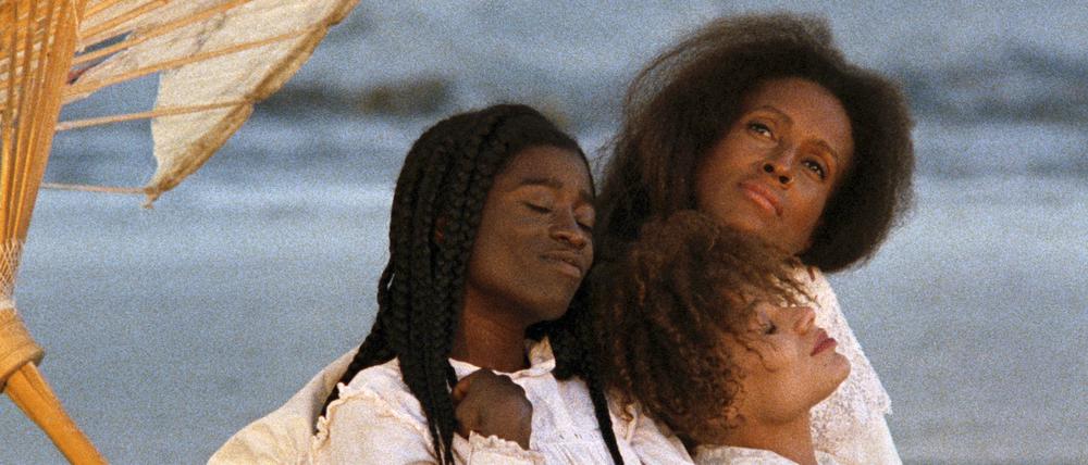 Afrikas Zukunft: Alva Rogers, Trula Hoosier und Barbara-O (von links) in Julie Dashs "Daughters from the Dust". 