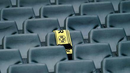 Leere Sitze im Dortmunder Stadion. Und das ausgerechnet im Spiel gegen Schalke.